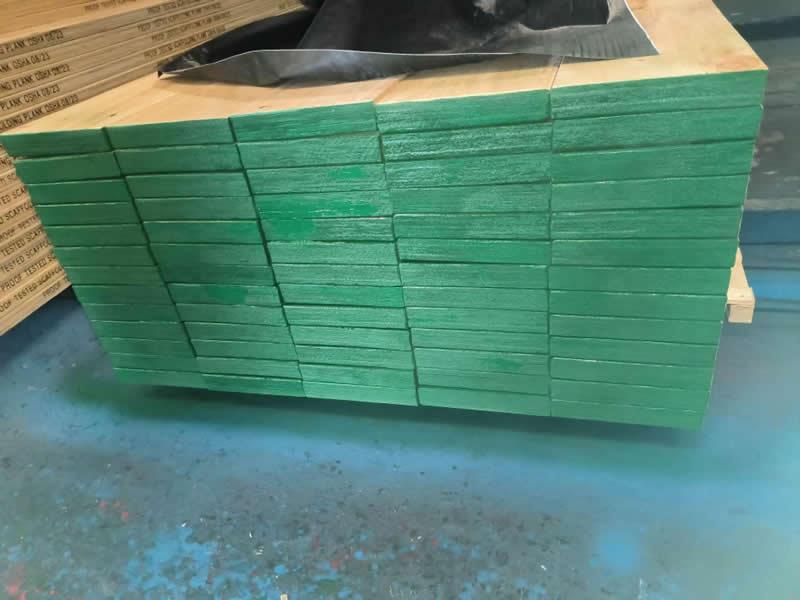 Full radiata pine LVL scaffold board OSHA