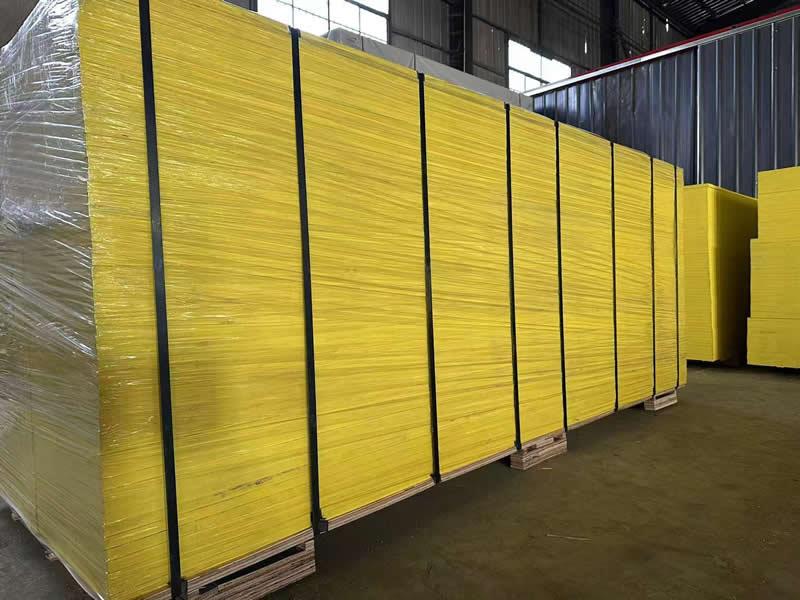 Pine wood 3 Ply Shuttering panel